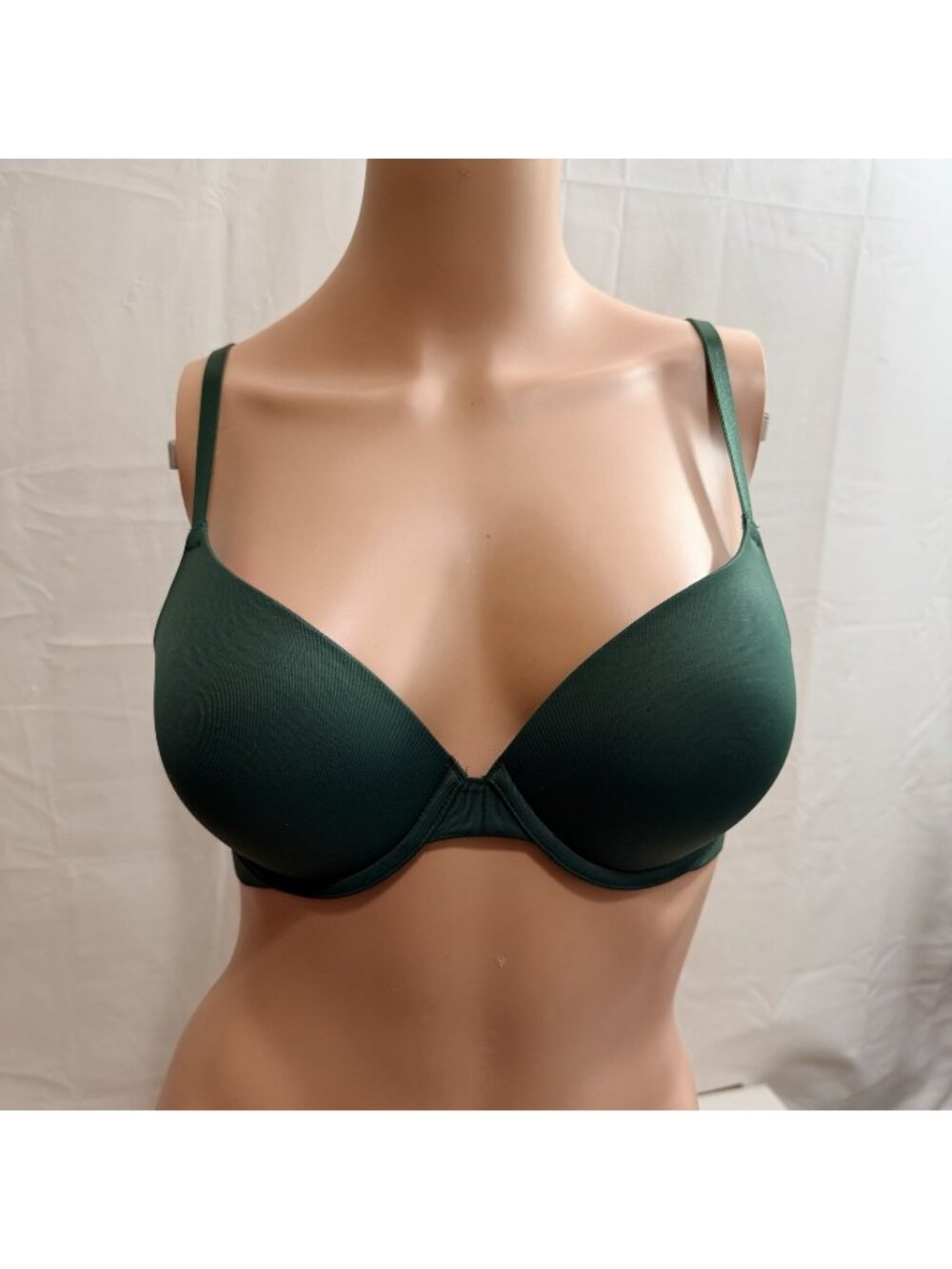 PINK by Victoria’s Secret Wear Everywhere Push-Up Bra In Green 32D